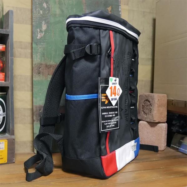 Alpha Industries（アルファ・インダストリーズ） スクエアデイパック