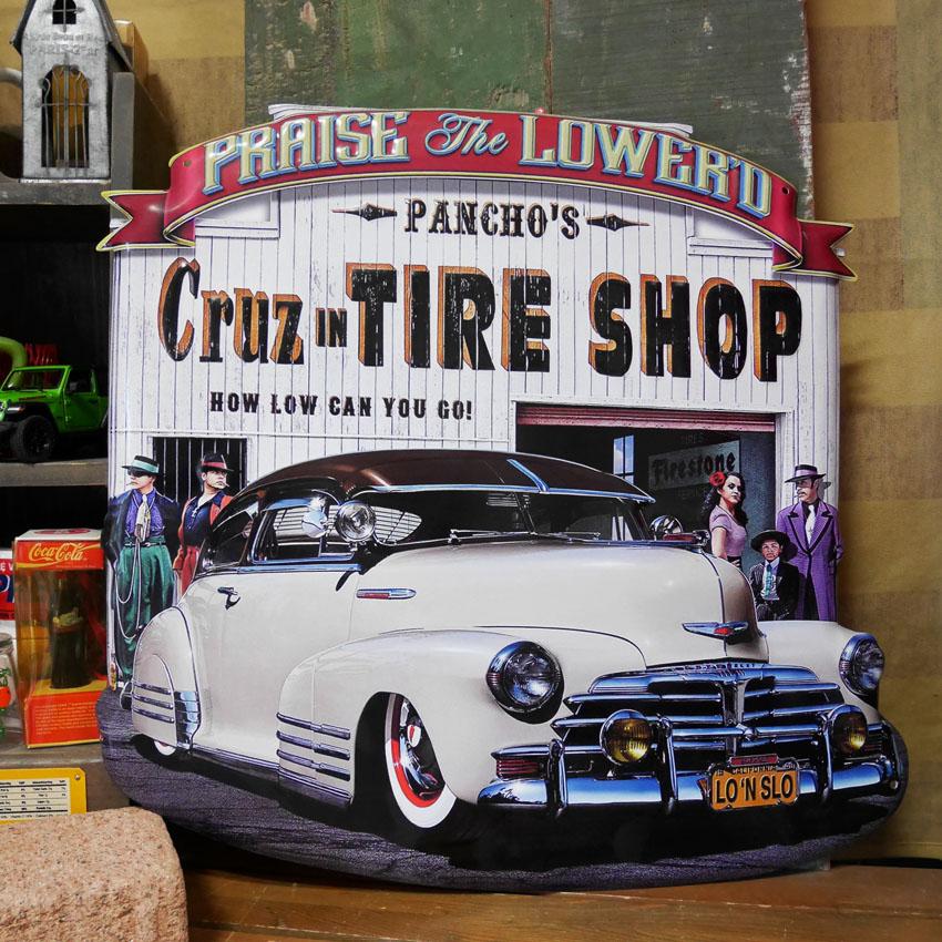 アンティークエンボスプレート Cruz in TIRE SHOP ダイカット