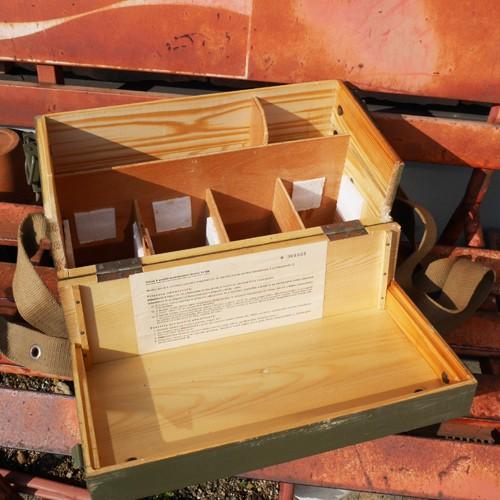 チェコ軍 メディカルウッドボックス 木箱 収納ファーストエイド 救急箱