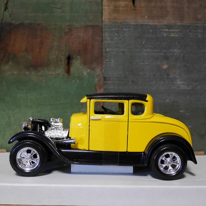 フォードモデル A イエロー 1929 Maisto 1/24 Ford Model レトロ