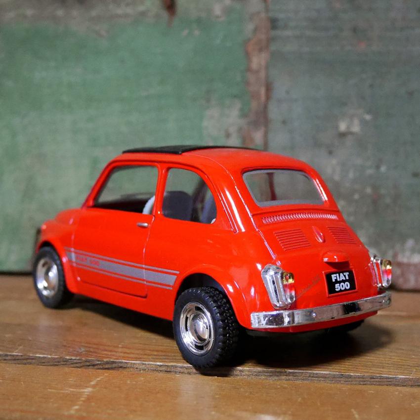 ミニカー FIAT500 1936 1/18 Soldio 1965 Fiat 500 Taxi NYC (Yellow) Diecast Car