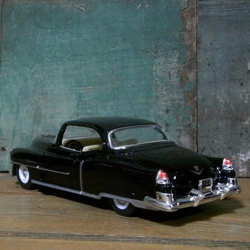キャデラック ダイキャストミニカー 1953 Cadillac 1/43 レトロ