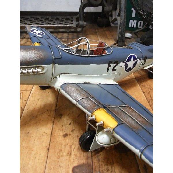ブリキのおもちゃ 飛行機 戦闘機 F2 : アメリカン雑貨のグッズファーム
