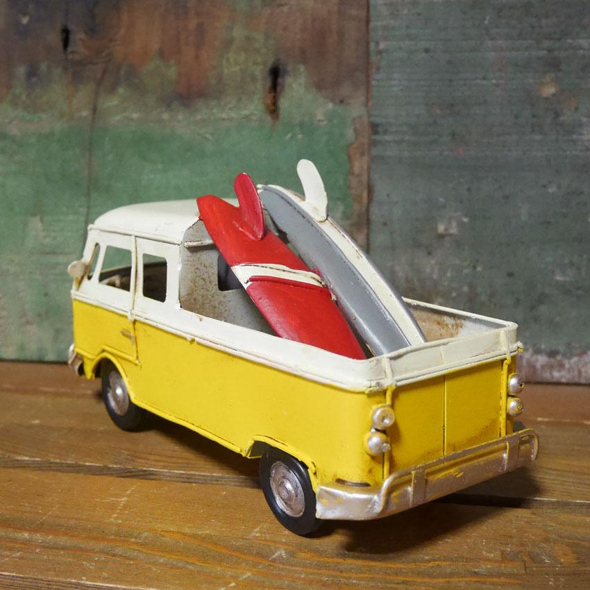 ピックアップトラック ノスタルジックデコ 自動車 ブリキのおもちゃ