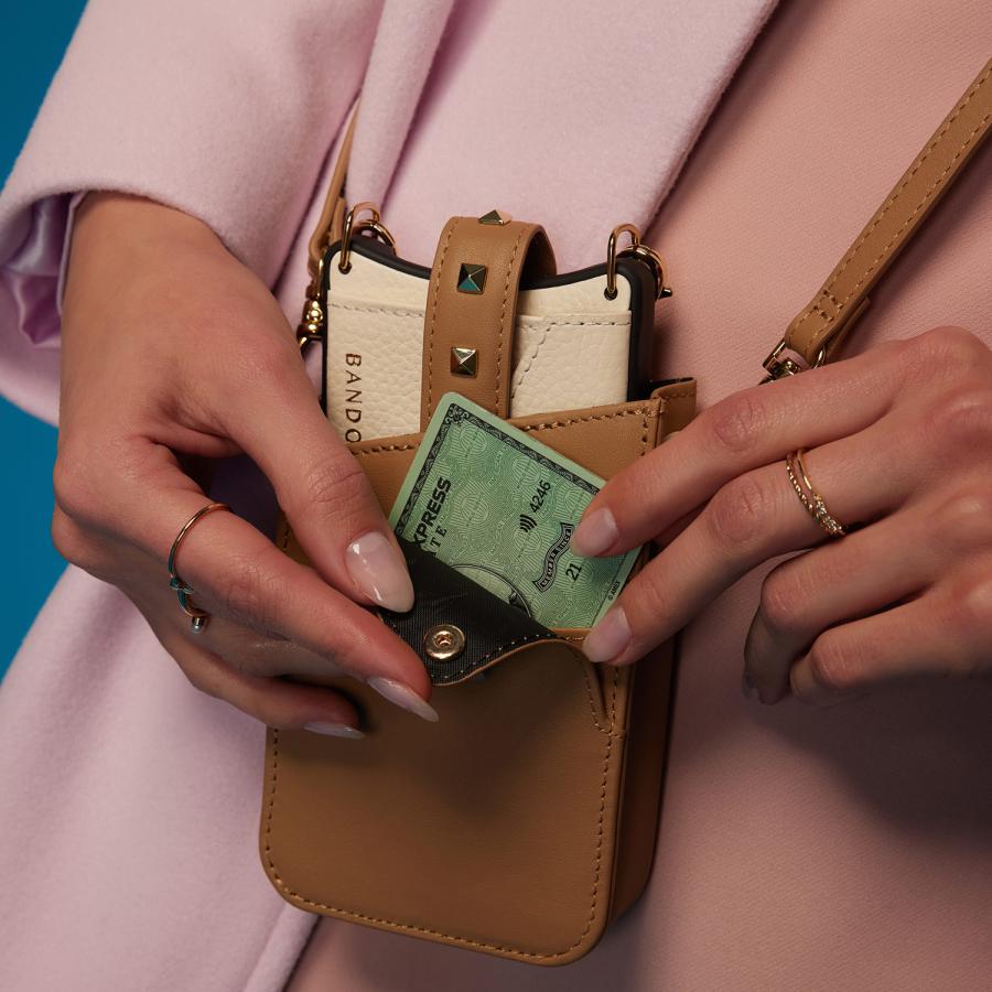 BANDOLIER（バンドリヤー） エアポッズプロ ケース カバー ポーチ