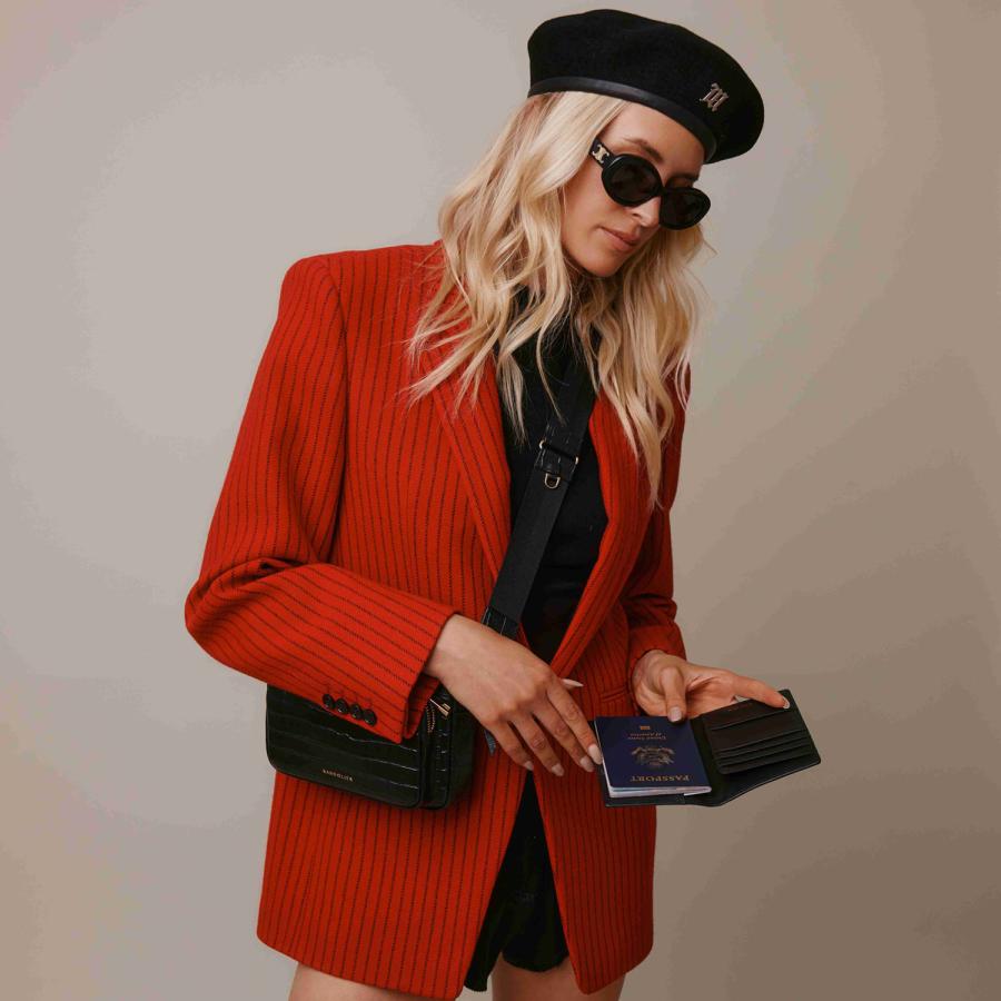 BANDOLIER（バンドリヤー） パスポートケース カバー ホルダー カード