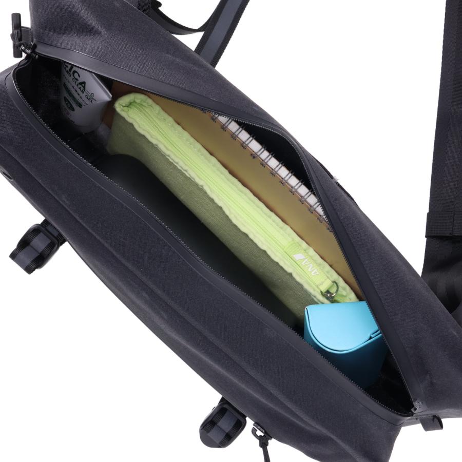 【美品】Chromeクローム　カデット ウォータープルーフ　8リットル バッグ クローム CHROME バッグ ボディバッグ カデット ウォーター