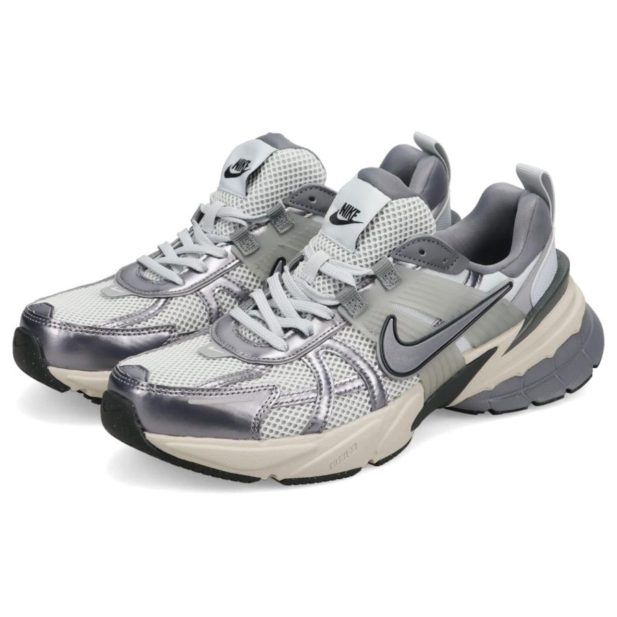 【未使用】NIKE ナイキ V2K ラン グレー×ホワイト 25cm NIKE（ナイキ） NIKE V2K ラン スニーカー メンズ レディース V2K RUN