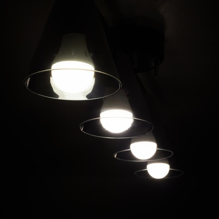 tsuita ツイタ 防災電球 いつでも ランプ 停電でも消えない ライト LED 照明器具 4点セット 充電式 省エネ 昼白色 自動充電 E26 スイッチ付きフック｜goodslabo｜06
