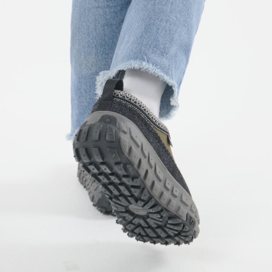 【新品・未使用品】UGG ブーツ　スリッポン UGG アグ シューズ スリッポン TAZZ タズ スリッパ ルーム