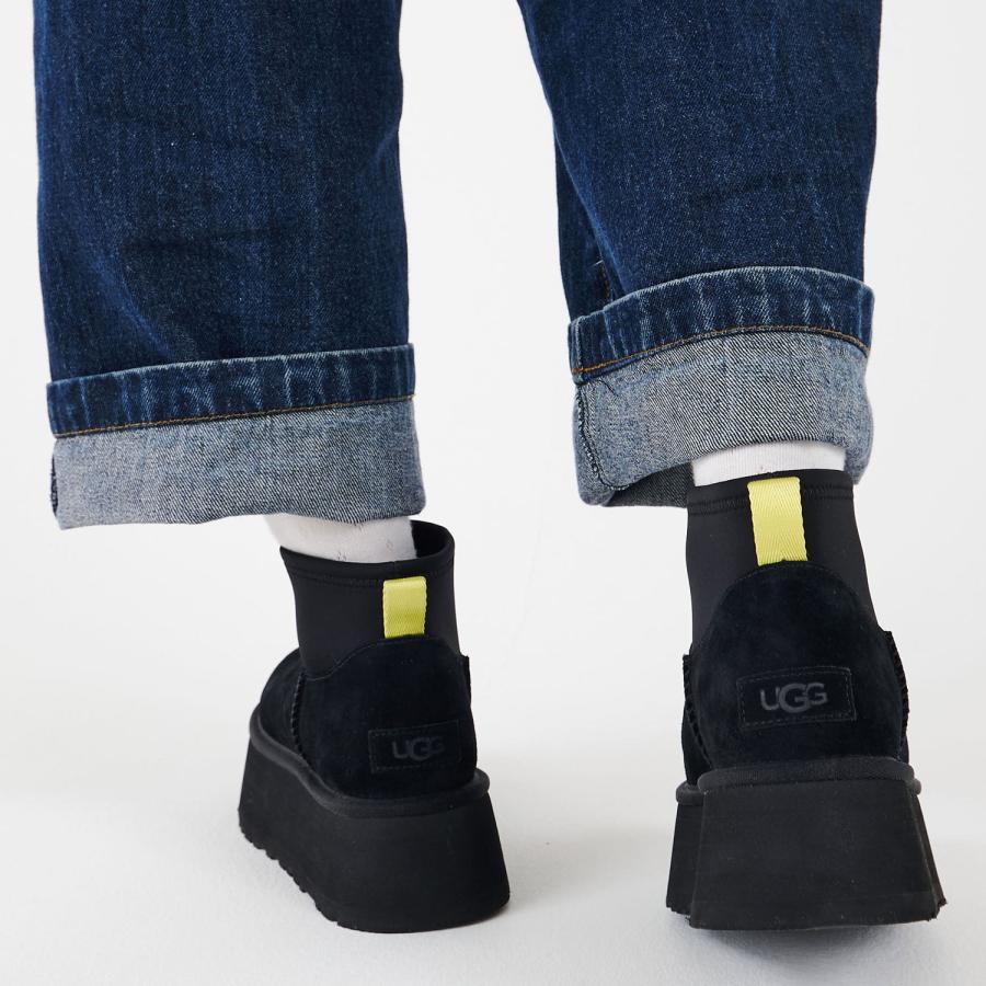 ugg ミニディッパー　ブーツ　ブラック　８　２５　新品未使用 UGG（アグ） クラシックミニ ディッパー ブーツ レディース 厚底