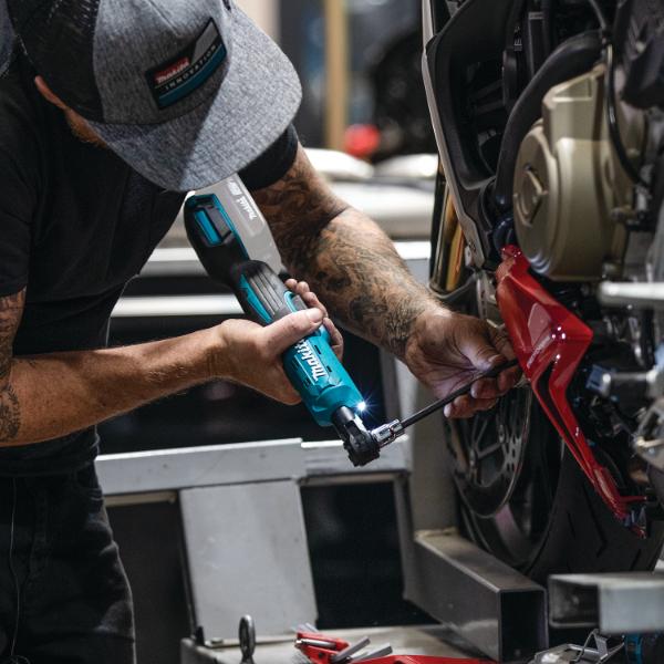 マキタ（makita） XRW01Z 18V 電動ラチェットレンチ 充電式 本体のみ