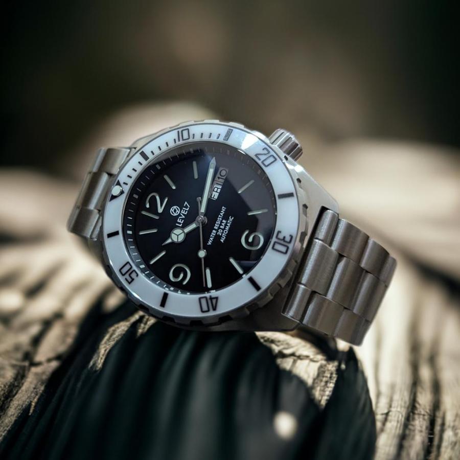 LV1 ARSBK-WH-BZ 日本製 自社組立の腕時計 20気圧防水 自動巻き SEIKO 