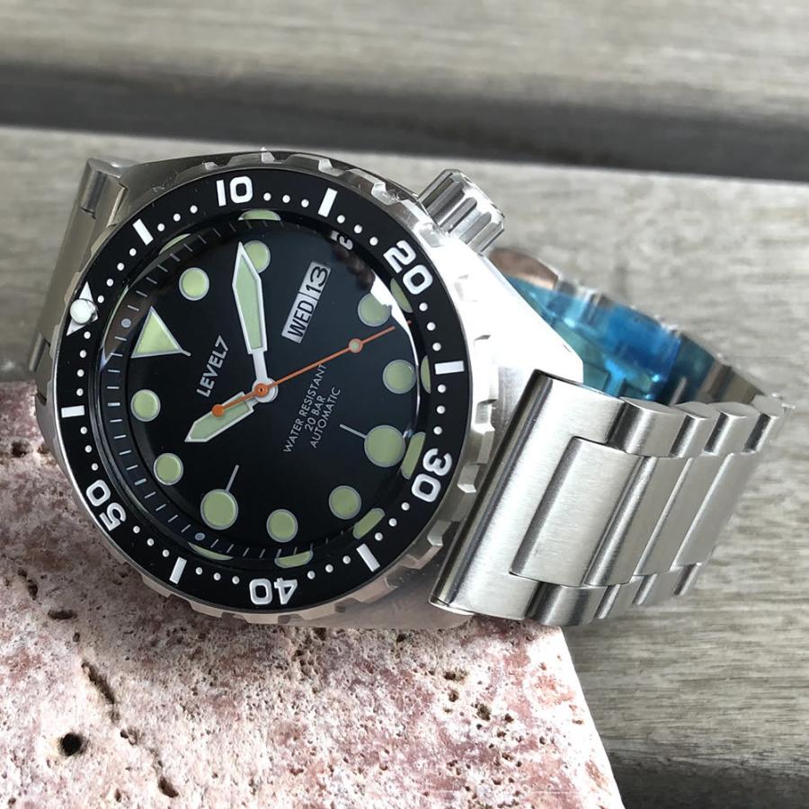 カスタム自在/MOD 自社組立の日本製 メンズウォッチ 20気圧防水 自動巻き SEIKO NH36 316Lステンレス ダイバーズラバーベルト 腕時計 lv1-flfbk LEVEL7の画像