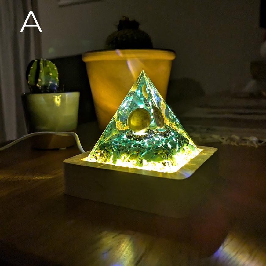 光る ピラミッド オルゴナイト クリスタル LED 照明台 幻想的 光る ピラミッド オルゴナイト クリスタル LED 照明台 幻想的