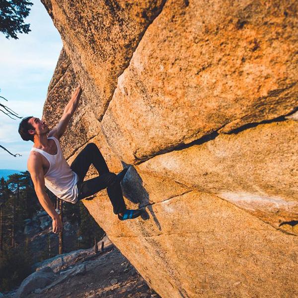 【在庫処分セール】エンゲージVCS ENGAGE VCS アンパラレル  UNPARALLEL クライミングシューズ　ボルダリング |  | 03