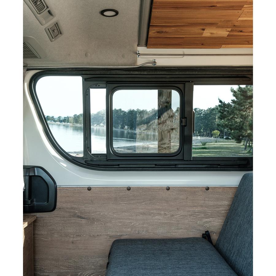 ハイエース200系　フロントスクリーン Amazon.co.jp: 200系 ハイエース フロントスクリーン : 車＆バイク