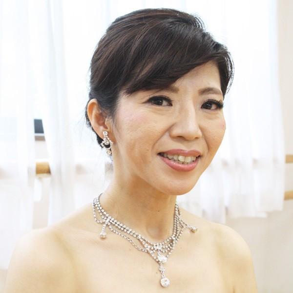 SWAROVSKI（スワロフスキー） イヤリング 痛くない 大ぶり 結婚式