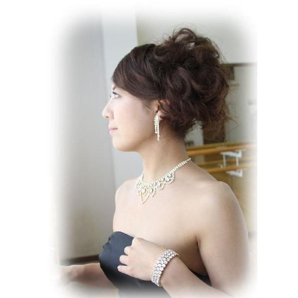 イヤリング 痛くない 結婚式 スワロフスキー イヤリング キラキラ ウェディング 揺れる シルバー おしゃれ パーティー お呼ばれ ドレス 40代 Ar8e 2 ウェディングティアラゴージャス屋 通販 Yahoo ショッピング