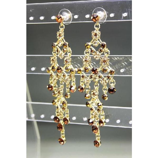 SWAROVSKI スワロフスキー ゆれる 大粒 ピアス キラキラ ロング SWAROVSKI ピアス ゆれるピアス 大ぶり レディース