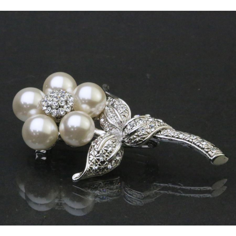 SWAROVSKI（スワロフスキー） ブローチ パール 花 おしゃれ フォーマル