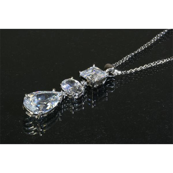 SWAROVSKI（スワロフスキー） ネックレス necklace レディース
