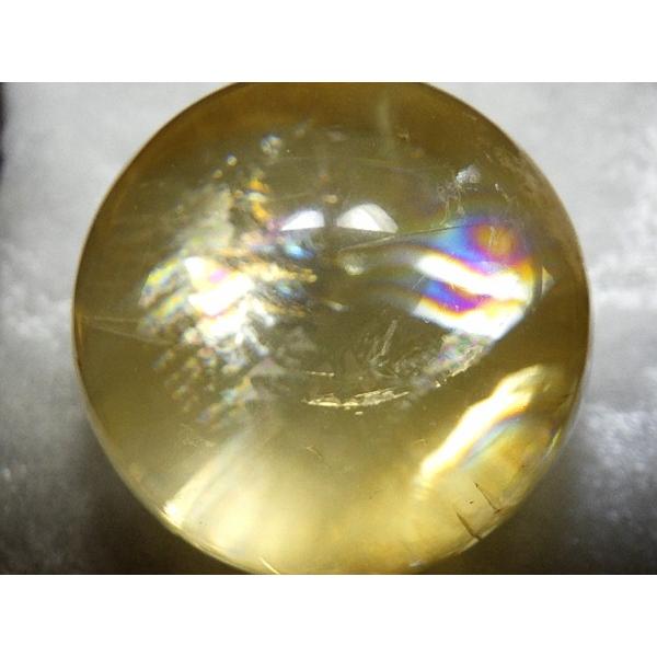 レインボー カルサイト 丸玉 44mm 台座付き シャンパンイエロー 虹