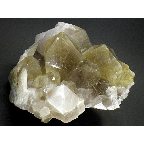 黄金ルチルクォーツ ７４４ｇ 鑑別書付き 金針水晶 タイチンルチルクォーツ 台座付き Rutilated Quartz ブラジル産 送料無料 No.１２の画像