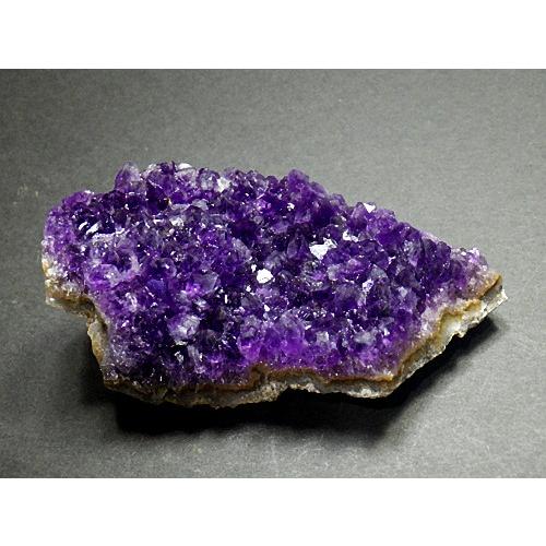 アメジストクラスター 紫水晶 １３６g 高品質 結晶 Amethyst ウルグアイ アルティガス産 送料無料 No.２６の画像