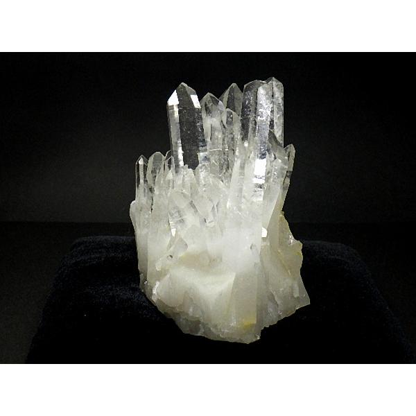 天然水晶 クラスター ６６８ｇ クッション台座付き クリスタルクォーツ 高品質 Crystal Quartz アーカンソー産 送料無料 No.０１の画像