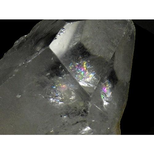 虹入り水晶 レインボークォーツ ２６０ｇ 天然水晶 レインボークリスタル 大きいサイズ 原石 ブラジル産 送料無料 No.０５の画像