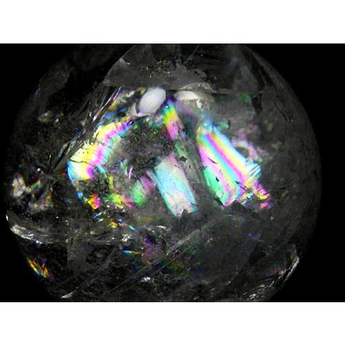 レインボークォーツ 天然水晶 ６１mm 丸玉 台座付き アイリスクォーツ スフィア 虹入り 水晶玉 ブラジル産 送料無料 No.０２の画像