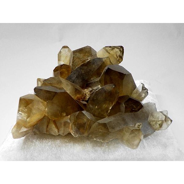 スモーキークォーツクラスター 重さ 708g 煙水晶 台座クッション