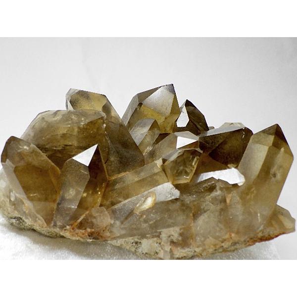 スモーキークォーツクラスター 重さ 708g 煙水晶 台座クッション