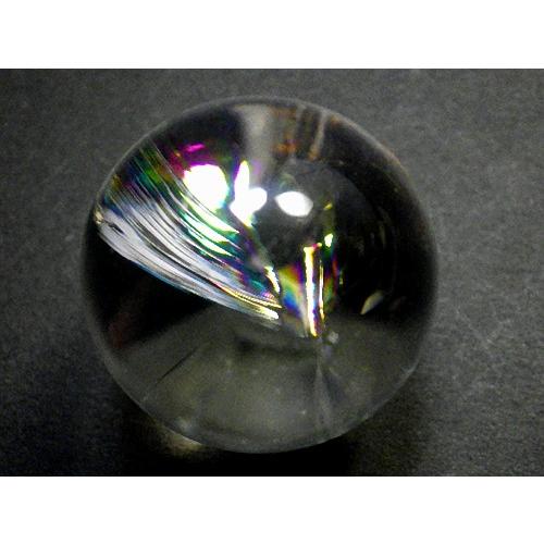 レインボークォーツ 虹入り水晶 ２７ミリ丸玉 鑑別書 巾着ポーチ袋付き アイリスクォーツ スフィア 水晶玉 ブラジル産 全国送料無料 No.１４の画像