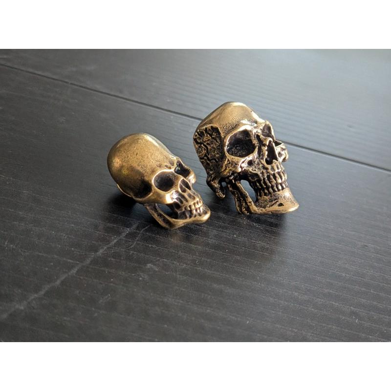 スカル 真鍮 ドクロ リベットスタッズ ピンバッジ 革ジャン バッグ