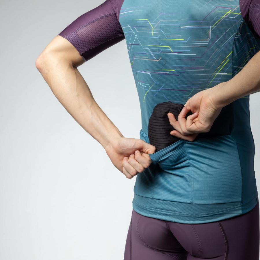 ALE(アレ)サイクルジャケット ウィンドブレーカー 収納 コンパクト