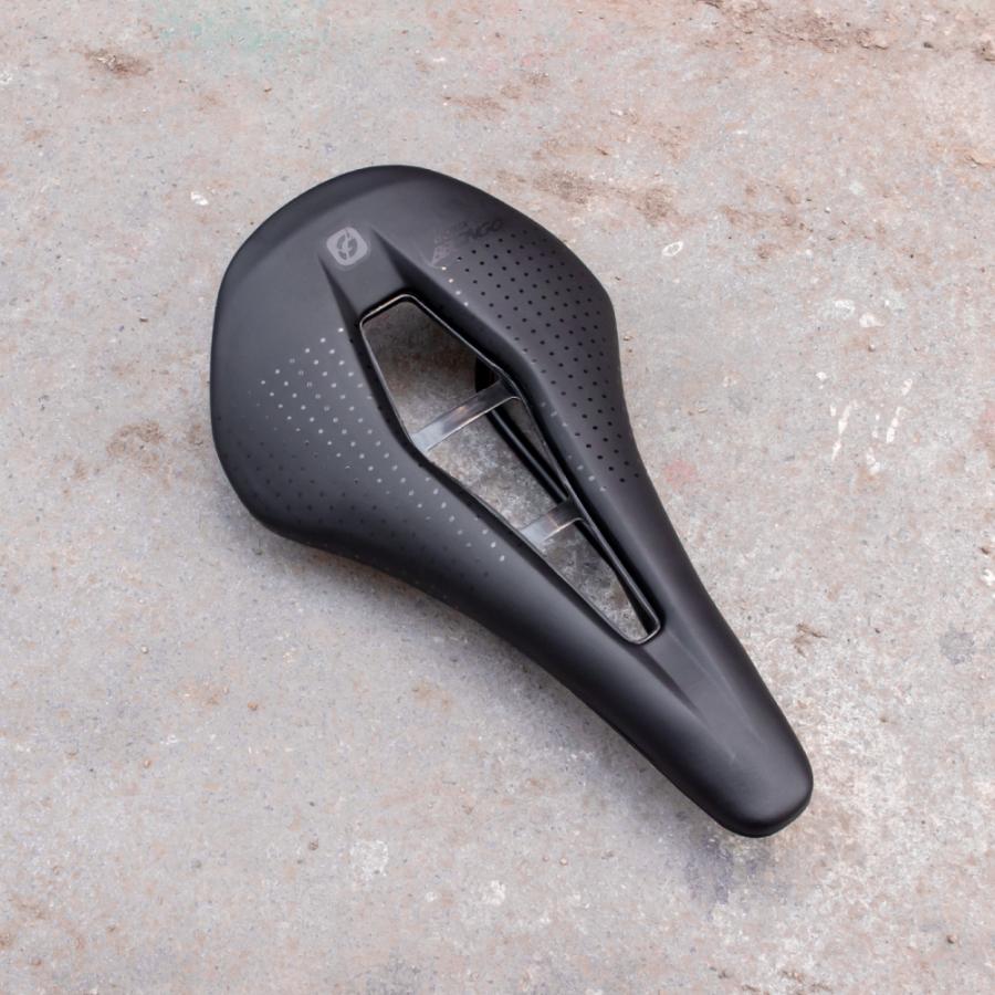 サドル ロードバイク 軽量 幅広 150mm 自転車サドル 穴あき 防水 ワイド ミドルノーズ クッション サドル交換 シート 前立腺 ゴリックス(BBONGO) | GORIX | 15