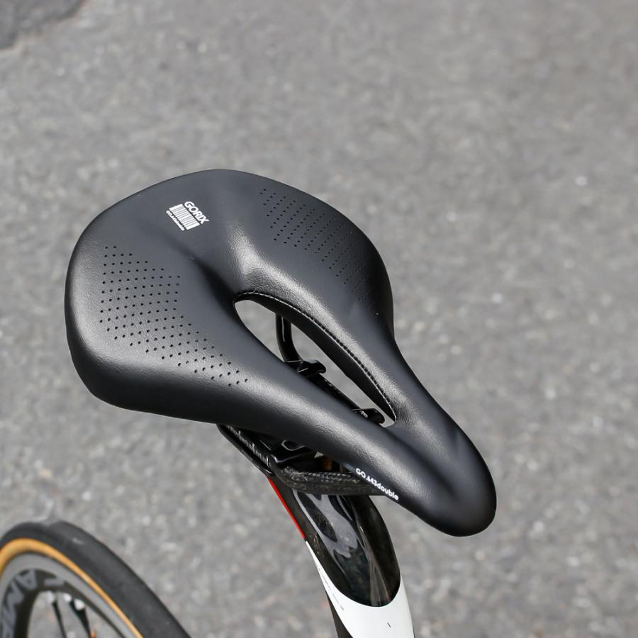 GORIX カーボンサドル 超軽量 ショートノーズ ロードバイク フラット