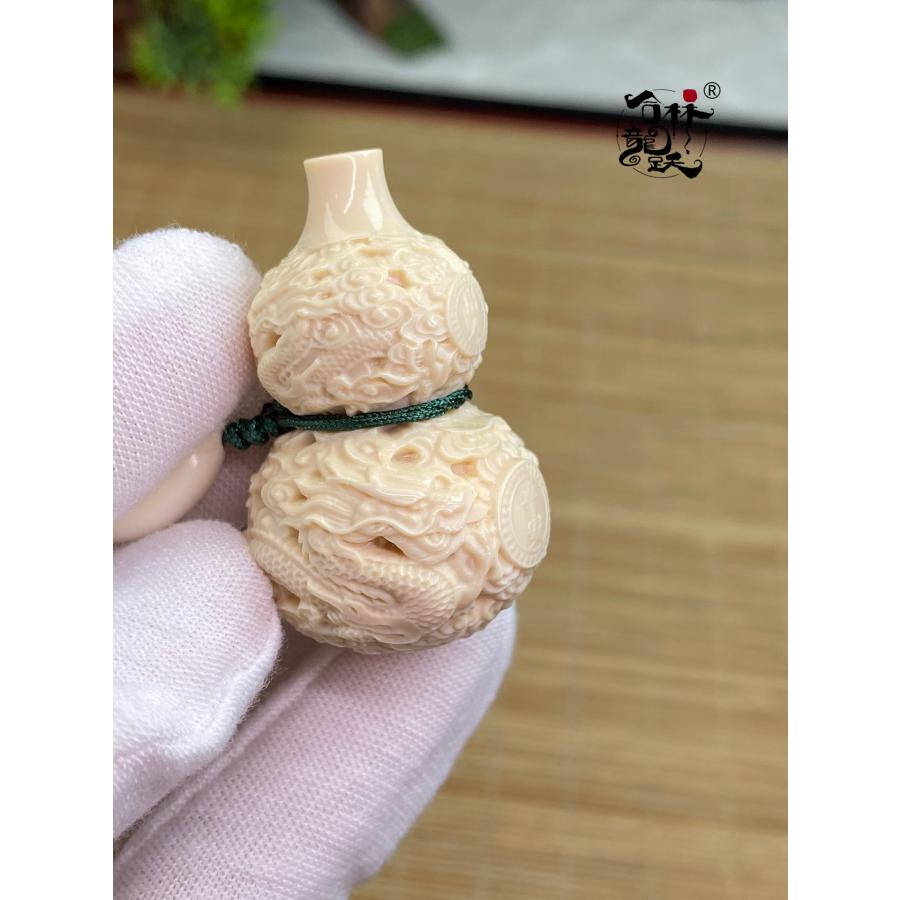 天然 モンマスの牙 手彫り 福禄双収 キーホルダー/バッグ掛け - 激安 