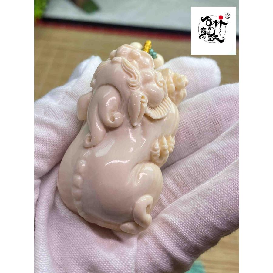 天然マンモス牙精巧な手作り彫刻貔貅 置物 天然マンモス牙精巧な手作り彫刻貔貅 置物