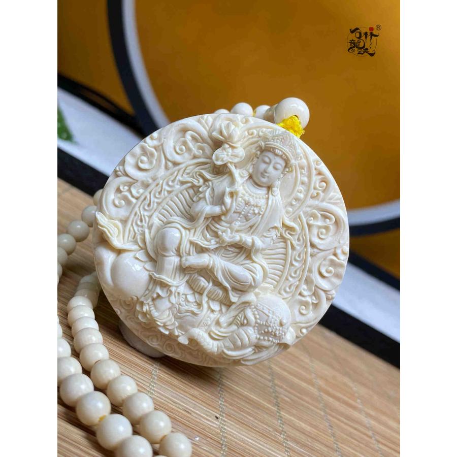 天然マンモス牙美しい手作り彫刻 普賢菩? ネックレス 天然マンモス牙 