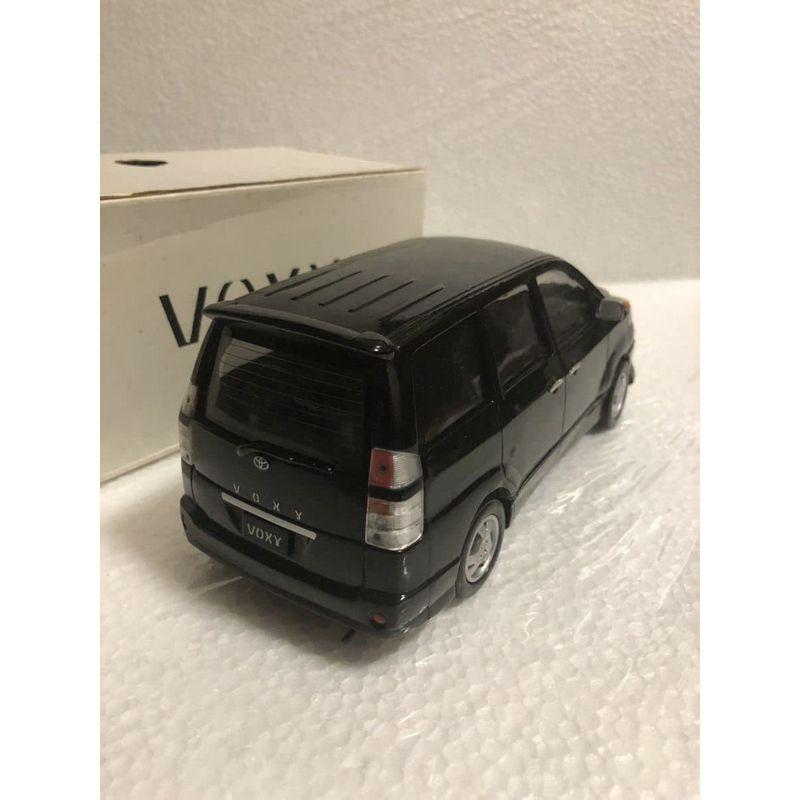 1/24 トヨタ 旧型ヴォクシー VOXY 非売品 カラーサンプル ミニカー