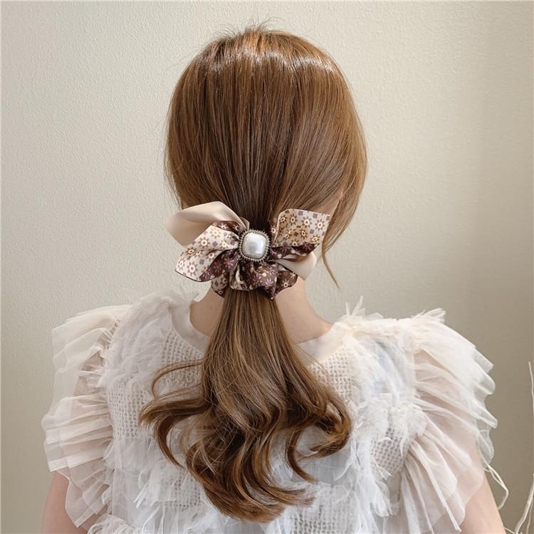 シュシュ アクセサリー ジュエリー アクセ ヘアアクセサリー ヘアアクセ ヘアアレンジ シュシュ 花柄 クラシカル まとめ髪 ビジュー ブラック Acw65 Acw65 ライバルはデパートgracefulsmile 通販 Yahoo ショッピング