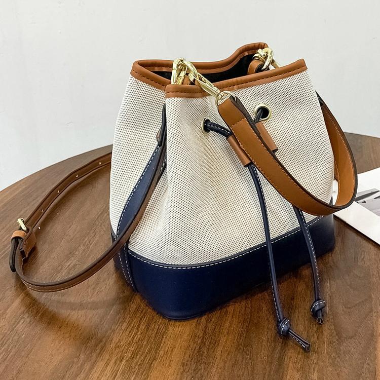 2way 3wayバッグ ブルー ハンドバッグ ショルダーバッグ バケツ型 マチあり カジュアルスタイル 無地 休日コーデ 休日コーデ きれいめ 魅力的 Baa22 きれいめ ホワイト ライバルはデパートgracefulsmile 大人女子 Baa22 ブルー 売れ筋即納 大特価 の