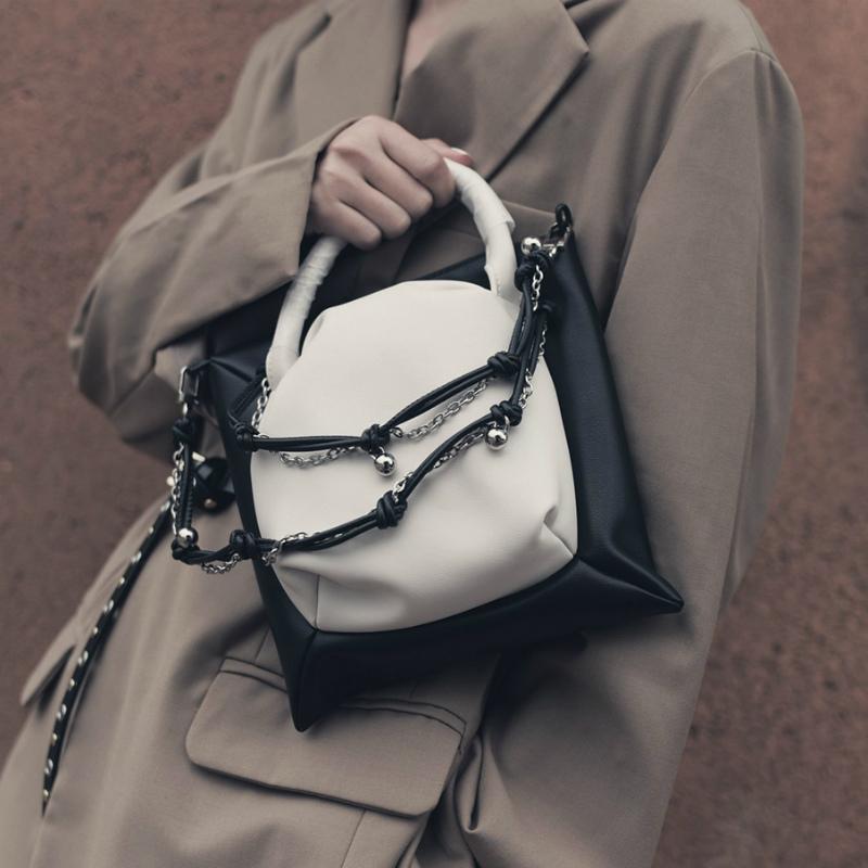 ハンドバッグ 本革 2way 3wayバッグ 本革 バッグ 大人可愛い ショルダーバッグ レディース 肩掛けバッグ スタイリッシュ 大人可愛い ホワイト Bac05 キュート 清楚 Bac05 ブラック 四角 ライバルはデパートgracefulsmile 割引ショップ