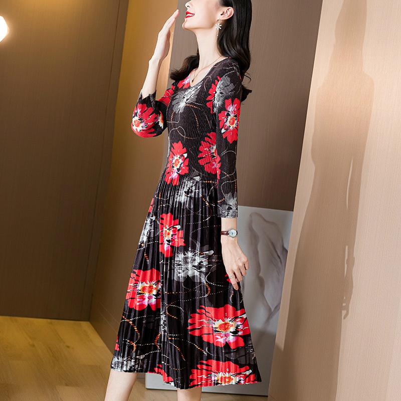 プレゼントを選ぼう 結婚式 パーティー 服装 モダン Cor ブラック アクセントアイテム 上品 きれいめ 華やか エレガント Vネック 花柄 プリーツスカート フレア ワンピース ワンピース サイズ L Www Collectiviteslocales Fr