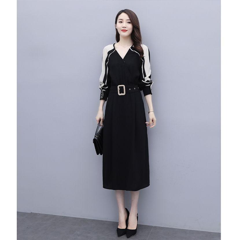 在庫処分 クールで知的なスタイリング Size交換送料一部当店負担 ディナー Ekw71 懇談会 発表会 キレイ目 披露宴 袖デザイン ブラック Vネック ロングワンピース スリット ウエストマーク 長袖 ワンピース ワンピース チュニック Sergiopizarro Com Co