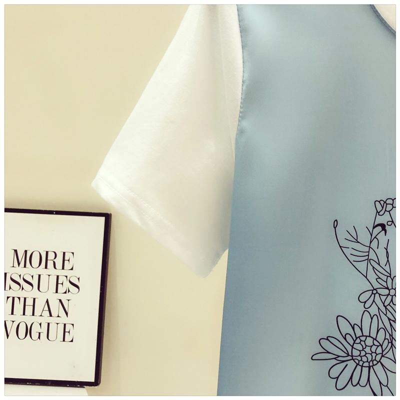 人気ブランドの新作 爽やか 大人カジュアル イラスト 花柄 丸首 ラウンドネック 大人かわいい レディース 春 半袖 トップス Tシャツ エレガント 魅力的 Poi46 ホワイト 涼し気 半袖 サイズ S Www Svom Eu