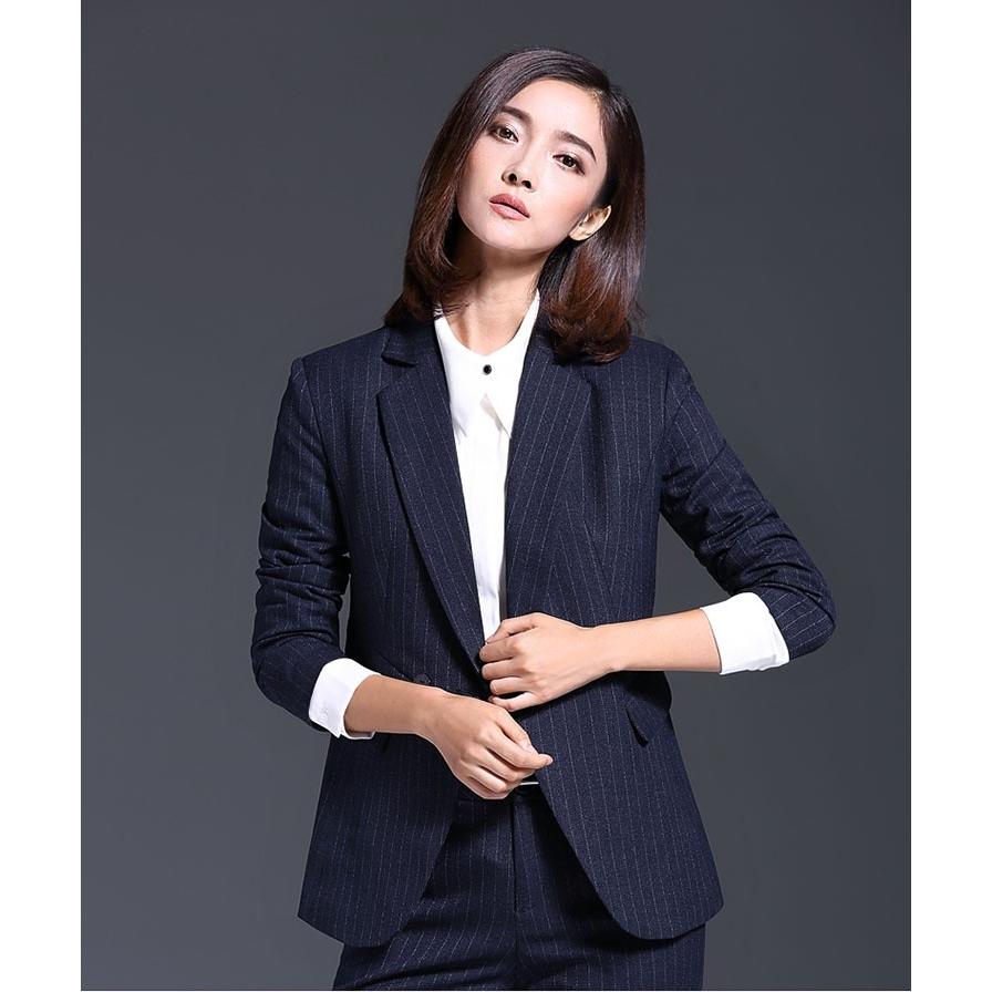 PLST セレモニー　リクルート　オフィス　スーツ　セットアップ　ネイビー 40代私立ママの卒入学式に！【PLSTプラステ】の名品ネイビー